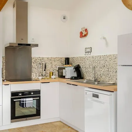 Hébergement de vacances Elegante Maison T4 Avec Terrasse Vue Rhone