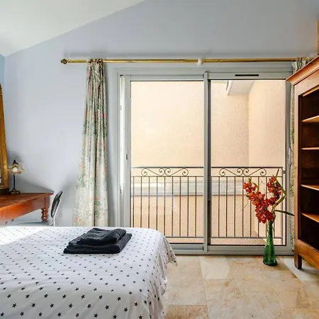 Elegante Maison T4 Avec Terrasse Vue Rhone Hébergement de vacances *