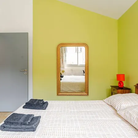 Casa de Férias Elegante Maison T4 Avec Terrasse Vue Rhone Sablons (Drome)